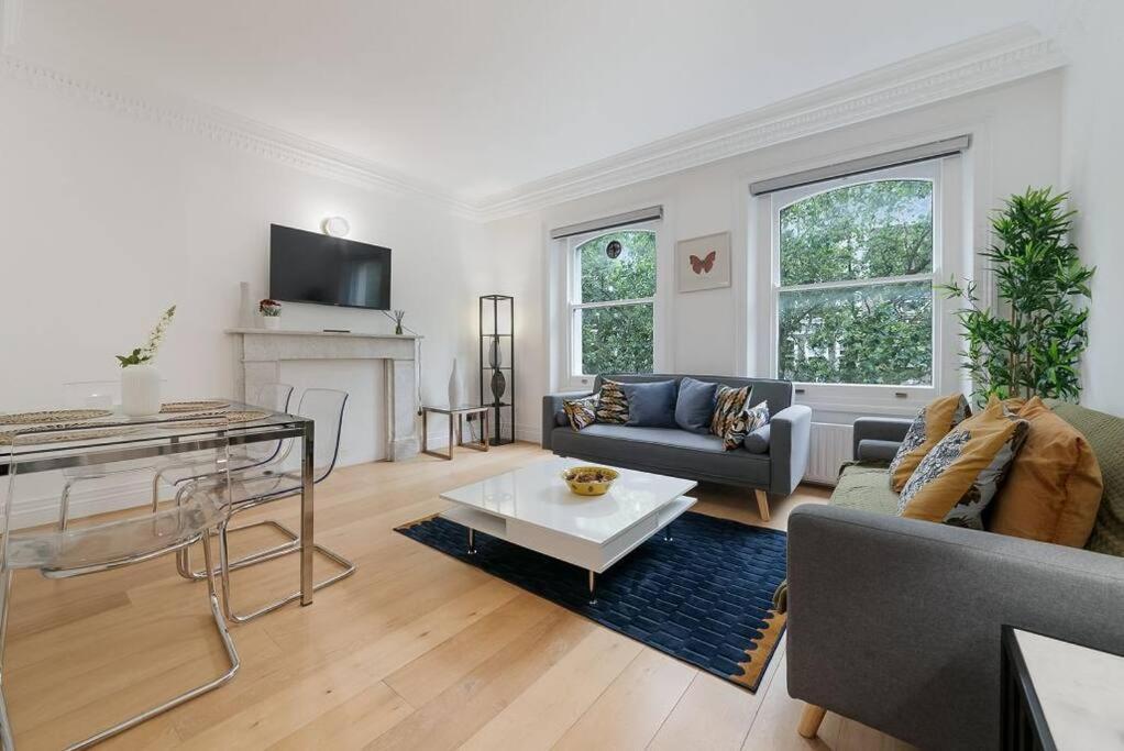 Knightsbridge Two Bed Apartment Londýn Exteriér fotografie
