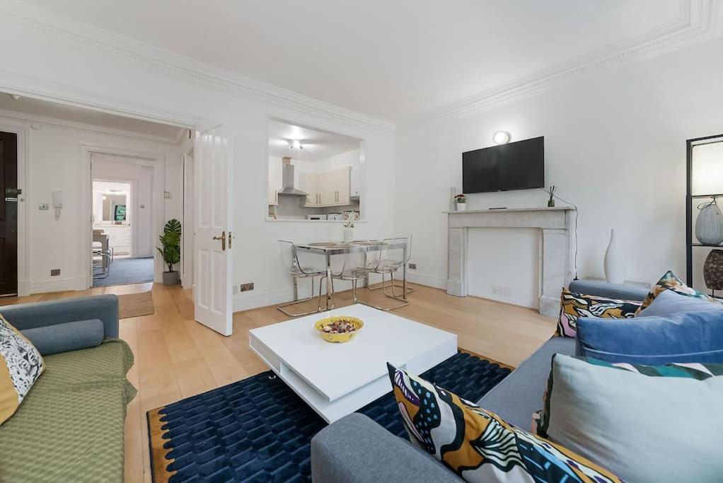 Knightsbridge Two Bed Apartment Londýn Exteriér fotografie