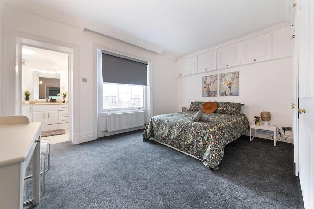 Knightsbridge Two Bed Apartment Londýn Exteriér fotografie
